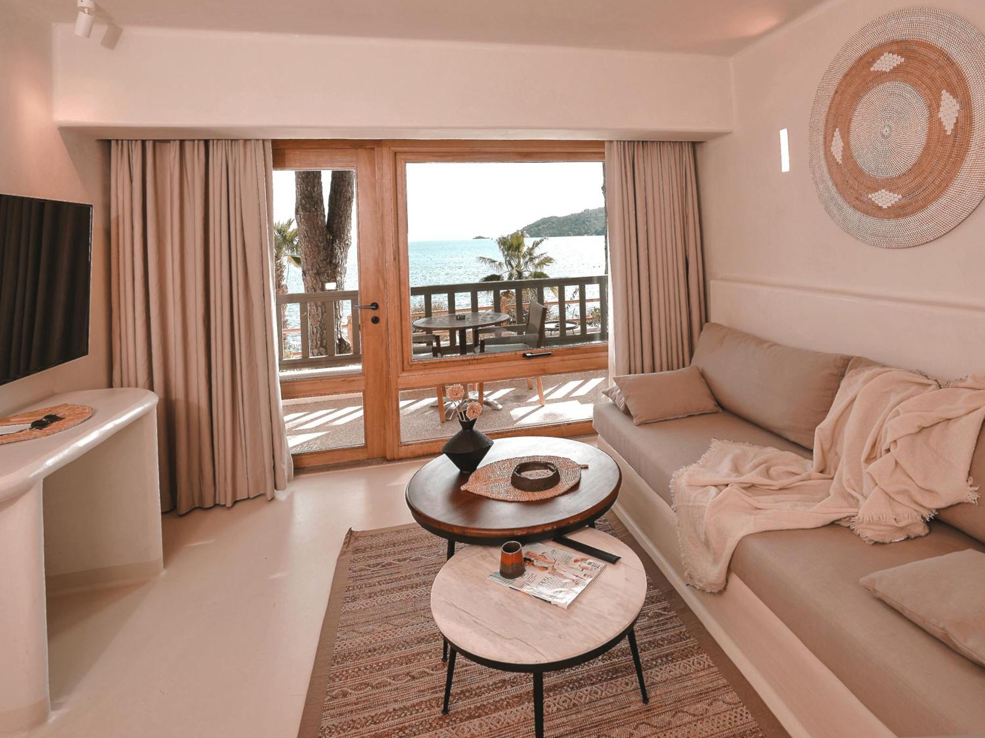 Perios Beach House - Adults Only Турунч Екстер'єр фото